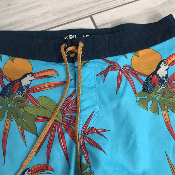 BILLABONG Mens Tropical Toucan Hawaii Surf Boardshorts | 30 - Picture 2 of 11